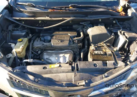 2013 Toyota Rav4 Xle z USA, uszkodzony, nr VIN 2T3RFREV4DW096182